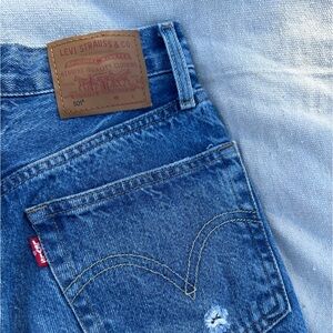 Cropped ripped Levi’s